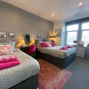The Mayfield Guest house Blackpool